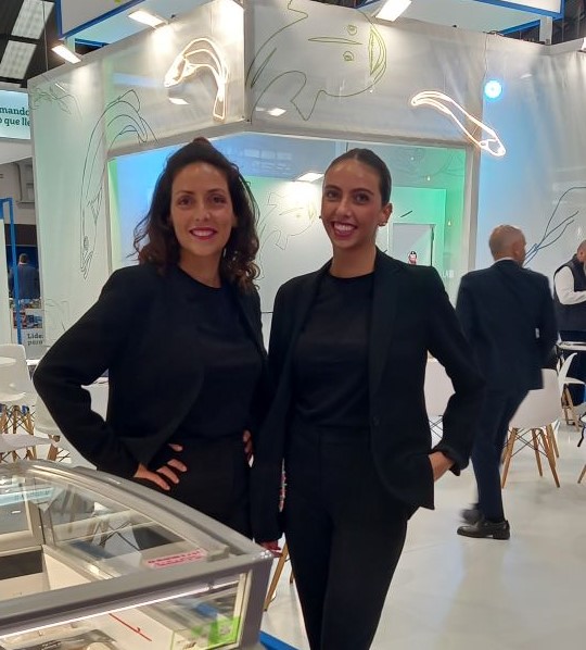 Azafatas para evento feria de conxemar en vigo 2023_3