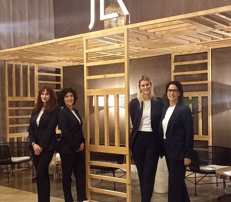 cliente agencia de azafatas para el evento evento jlr en el hotel attica de vigo